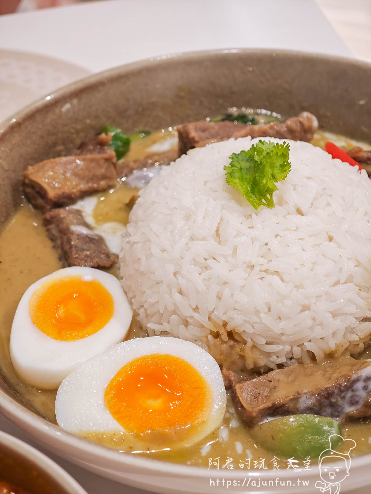 【台中 LaLaport 美食】Lady Nara 台中店:曼谷網美餐廳值得吃嗎?菜單、交通 - 第12張圖