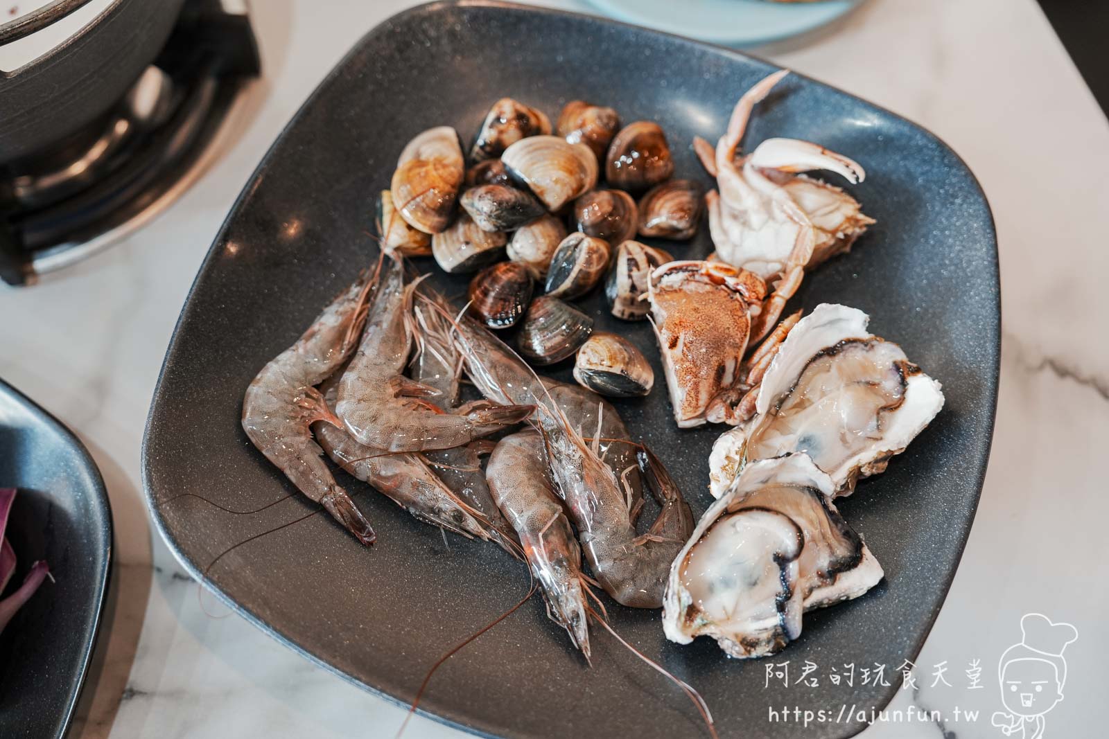 【台中梧棲美食】良辰即食火鍋吃到飽0起海陸盛宴!在地人淚推的CP值天花板 - 第23張圖