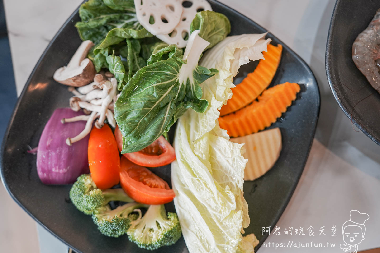 【台中梧棲美食】良辰即食火鍋吃到飽0起海陸盛宴!在地人淚推的CP值天花板 - 第19張圖