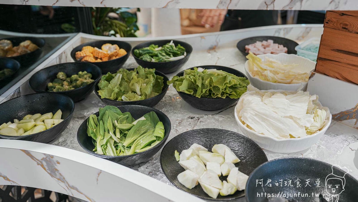 【嘉義美食】馨月鍋物CP值炸裂!開到凌晨的最美老宅,嘉義宵夜聚餐必吃推薦! - 第19張圖