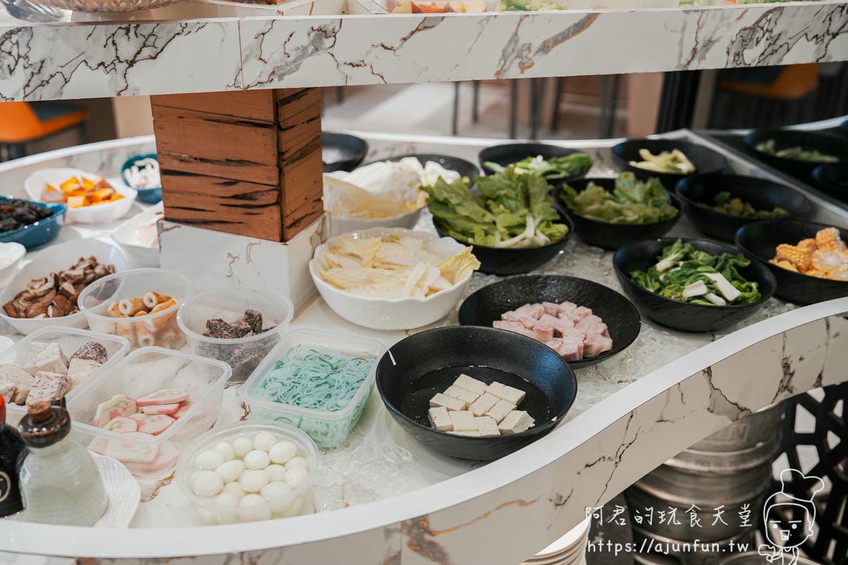 【嘉義美食】馨月鍋物CP值炸裂!開到凌晨的最美老宅,嘉義宵夜聚餐必吃推薦! - 第17張圖