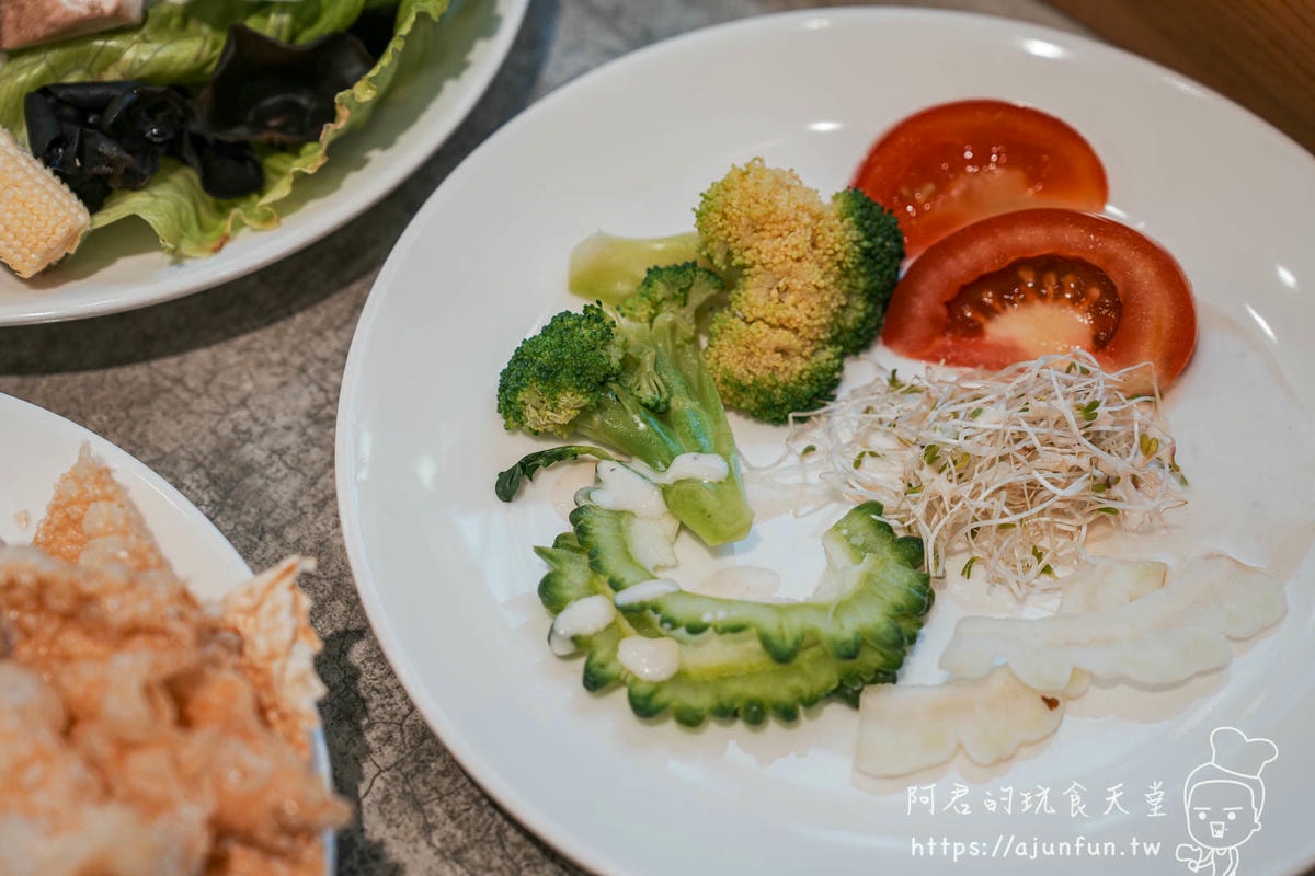 【嘉義美食】馨月鍋物CP值炸裂!開到凌晨的最美老宅,嘉義宵夜聚餐必吃推薦! - 第40張圖