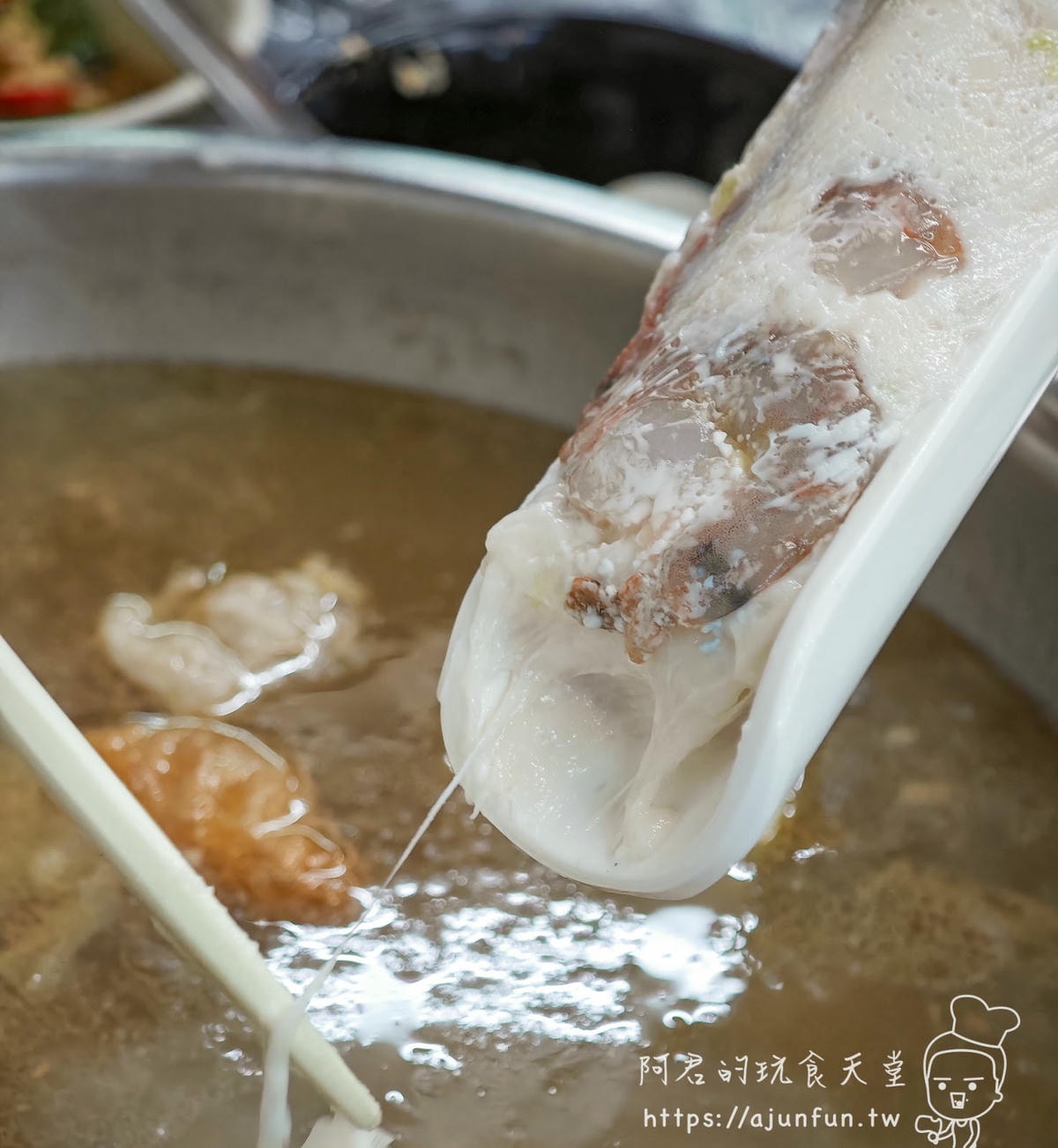 【高雄鹽埕】老饕私藏天天沙茶火鍋,這沙茶醬太犯規!厚切溫體牛與爆汁牛肉丸一吃上癮! - 第12張圖