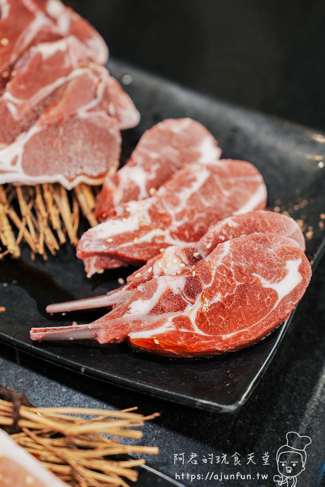 【桃園吃到飽】匠夯日式燒肉,價位、菜單、訂位、停車資訊懶人包,專人剝蝦服務太犯規 - 第43張圖