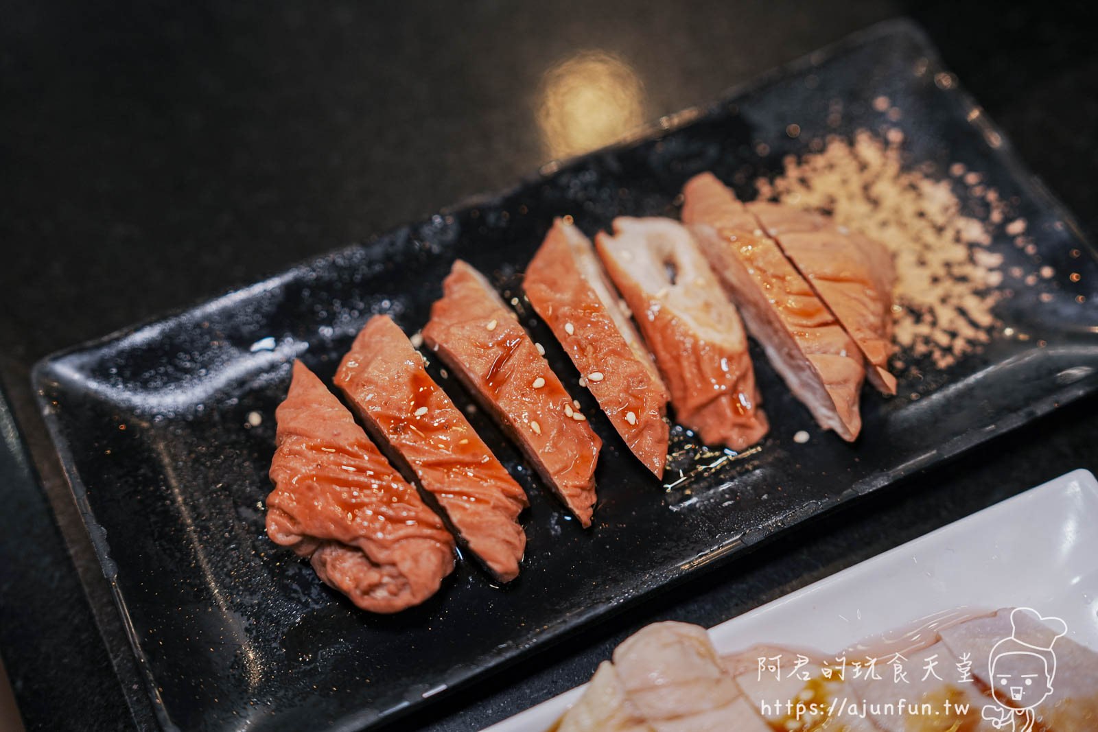 【桃園吃到飽】匠夯日式燒肉,價位、菜單、訂位、停車資訊懶人包,專人剝蝦服務太犯規 - 第39張圖