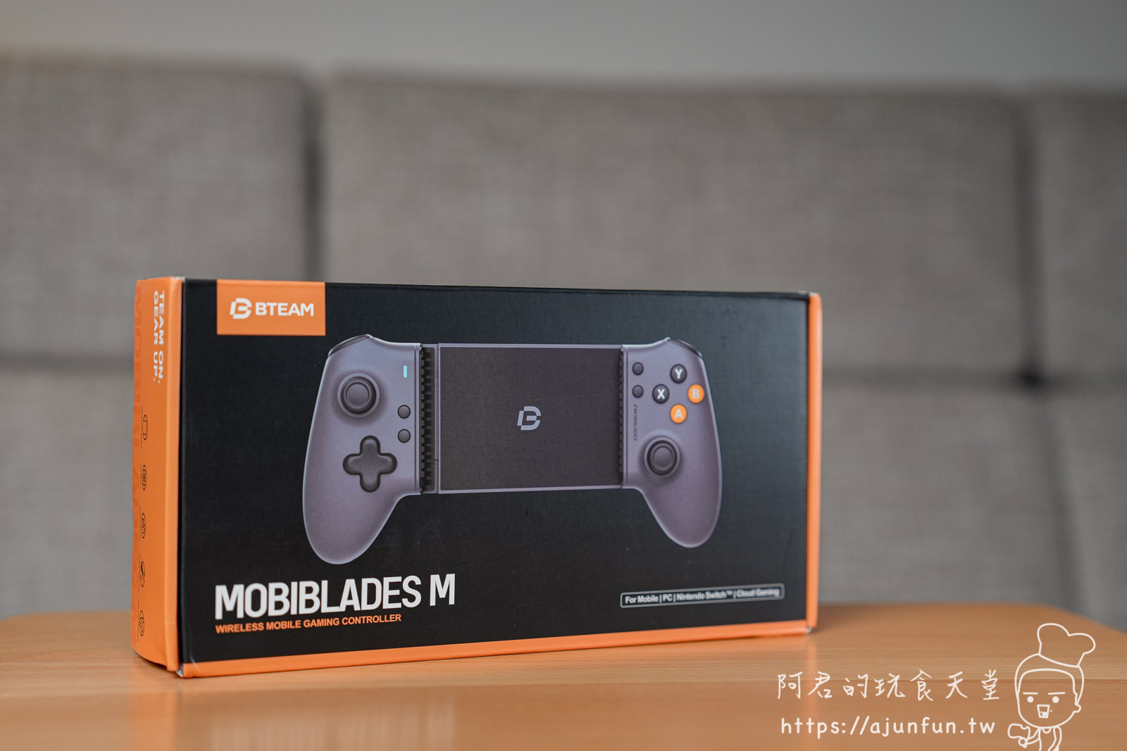 手機也能玩《電馭叛客2077》?Mobiblades 莫比手機遊戲手把開箱:實測雲端串流、PS5遊戲,手感根本是「外掛」級享受! - 第1張圖
