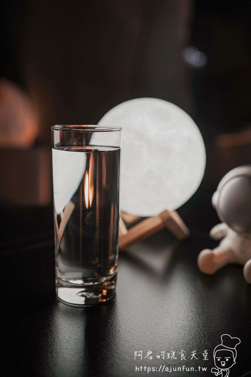 【台中酒吧推薦】阿姆斯壯餐酒館,勤美酒吧新發現!一個人也能登陸外太空的星際之旅 - 第14張圖