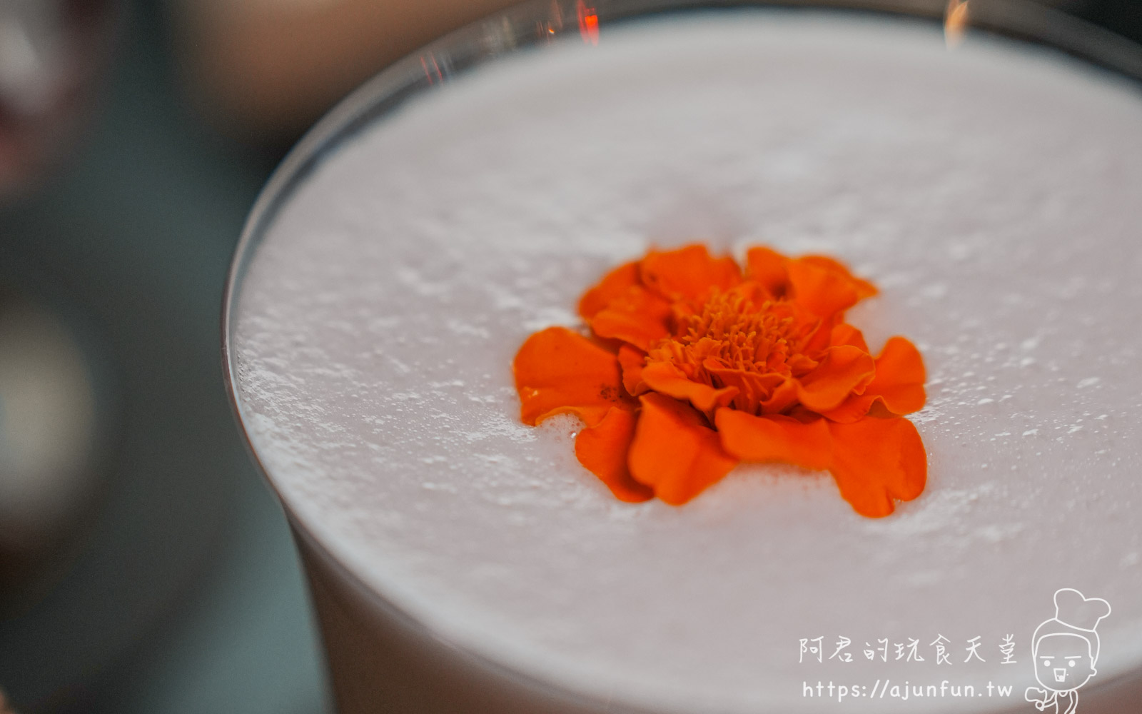 【台中酒吧推薦】阿姆斯壯餐酒館,勤美酒吧新發現!一個人也能登陸外太空的星際之旅 - 第37張圖