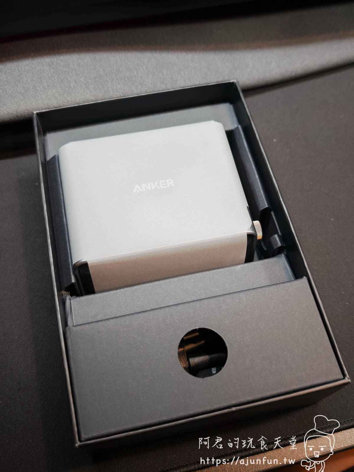 Anker Prime 250W 開箱:充電界的航空母艦!250W GaN氮化鎵黑科技,MacBook Pro、筆電、手機一次餵飽 - 第5張圖