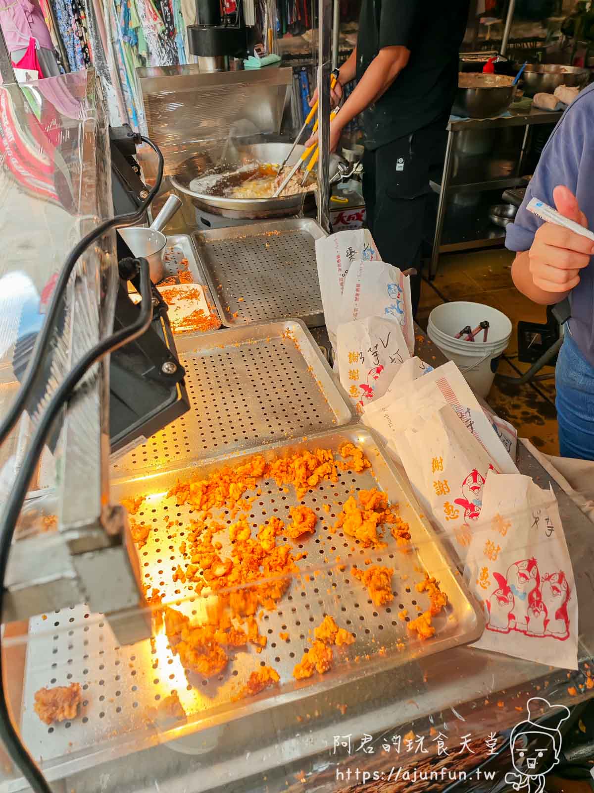 鹿港第一市場必吃美食:喬香排骨酥,外酥內嫩、完全不油膩的銷魂滋味! - 第3張圖