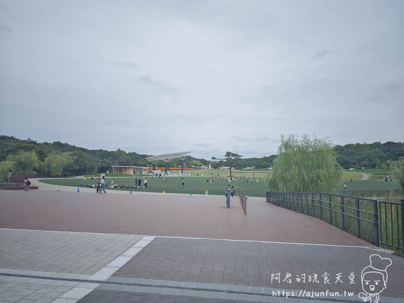 【吉卜力公園美食】餐廳排到厭世?聰明人都選它!這間「隱藏版餐車」讓你多玩2小時! - 第2張圖