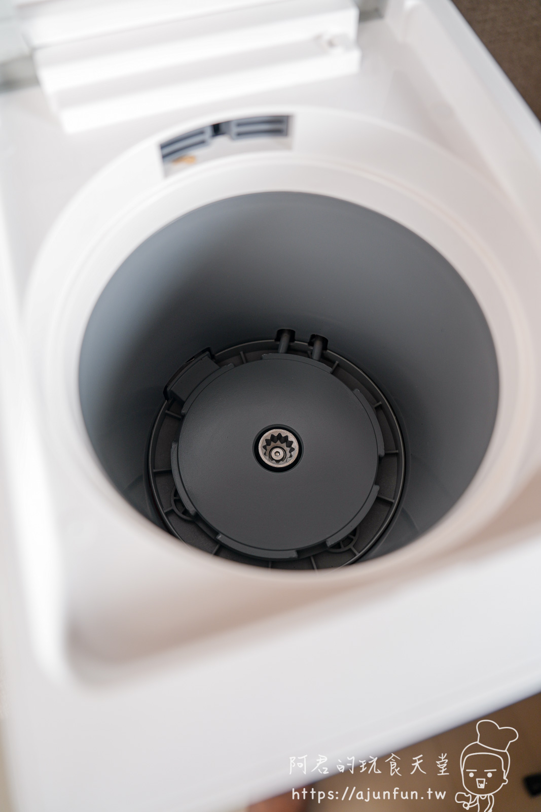 POLAR 除餘淨廚餘機開箱心得,粉碎、烘乾、除臭一機搞定,相見恨晚的廚房神器! - 第12張圖