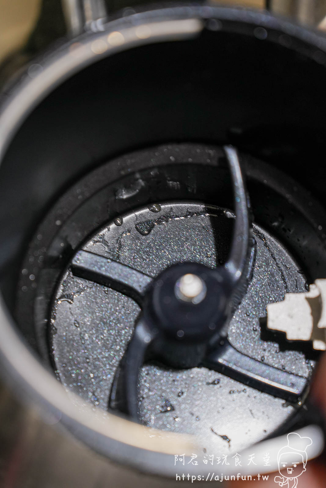 POLAR 除餘淨廚餘機開箱心得,粉碎、烘乾、除臭一機搞定,相見恨晚的廚房神器! - 第26張圖