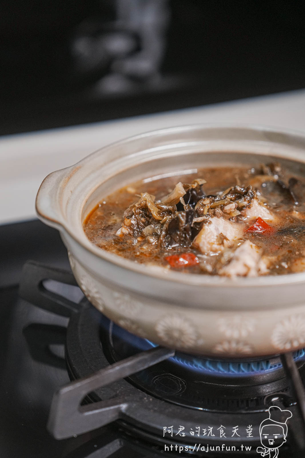 愛上新鮮跟阿基師聯名的川味酸菜魚好吃嗎?3分鐘端出銷魂酸麻辣,CP值衝破天花板! - 第4張圖