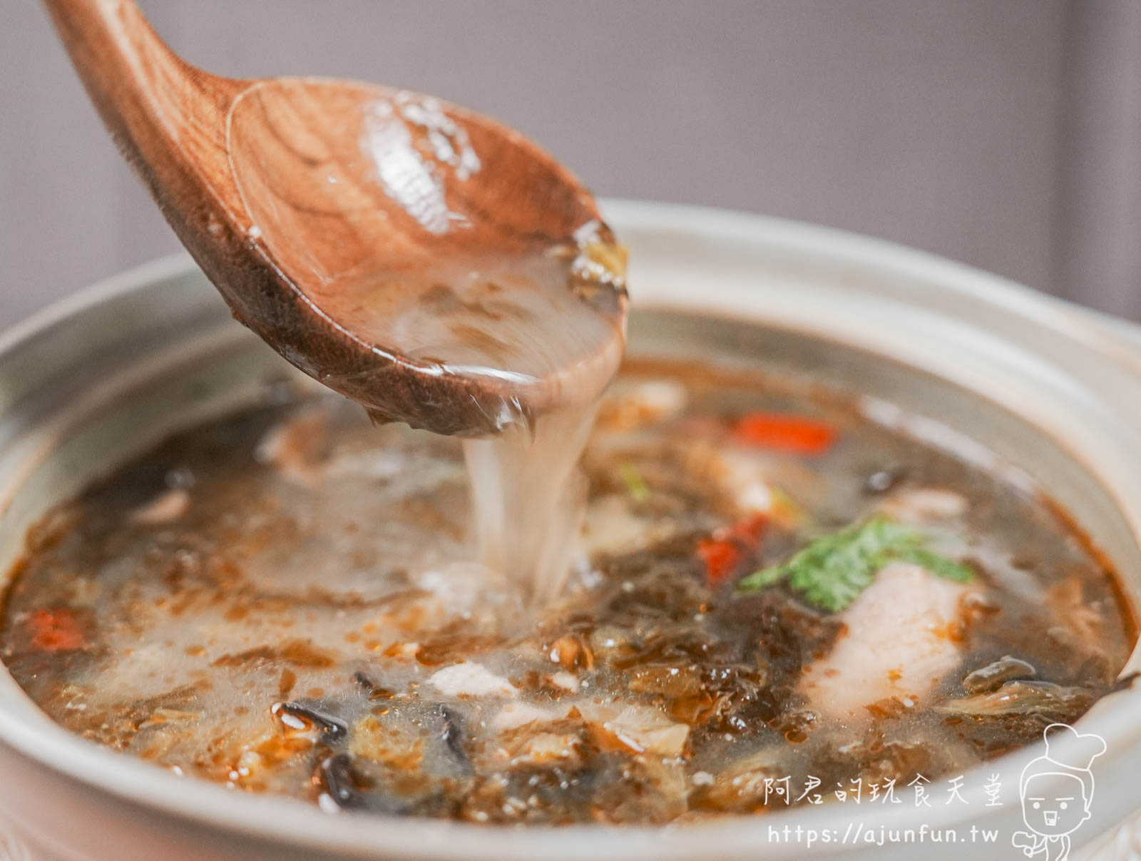 愛上新鮮跟阿基師聯名的川味酸菜魚好吃嗎?3分鐘端出銷魂酸麻辣,CP值衝破天花板! - 第6張圖