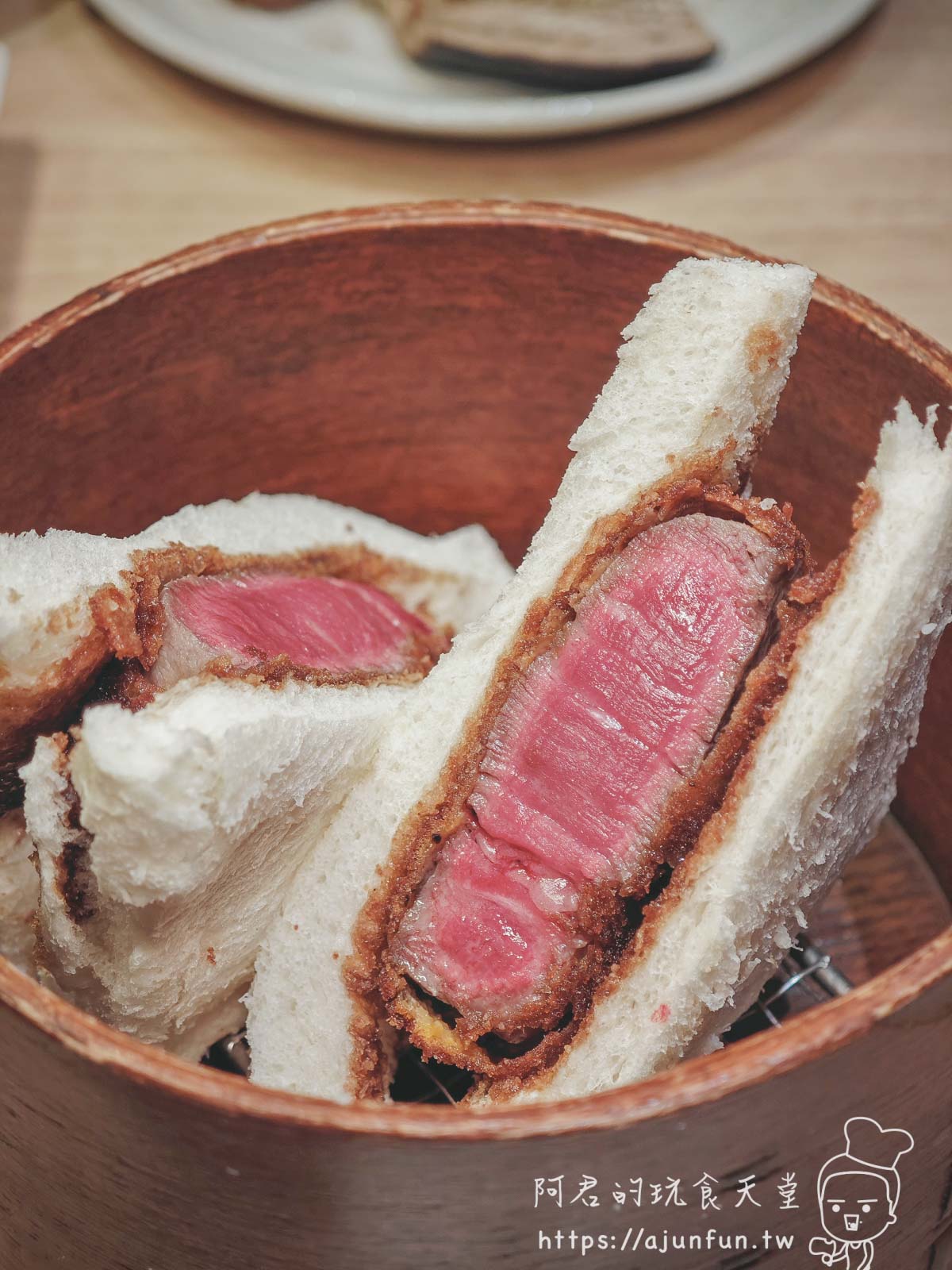 名古屋燒肉天花板!直攻「馬喰一代」最貴套餐,開箱超越A5的「最飛び牛」,傳說中的夏多布里昂原來是這個味道! - 第37張圖