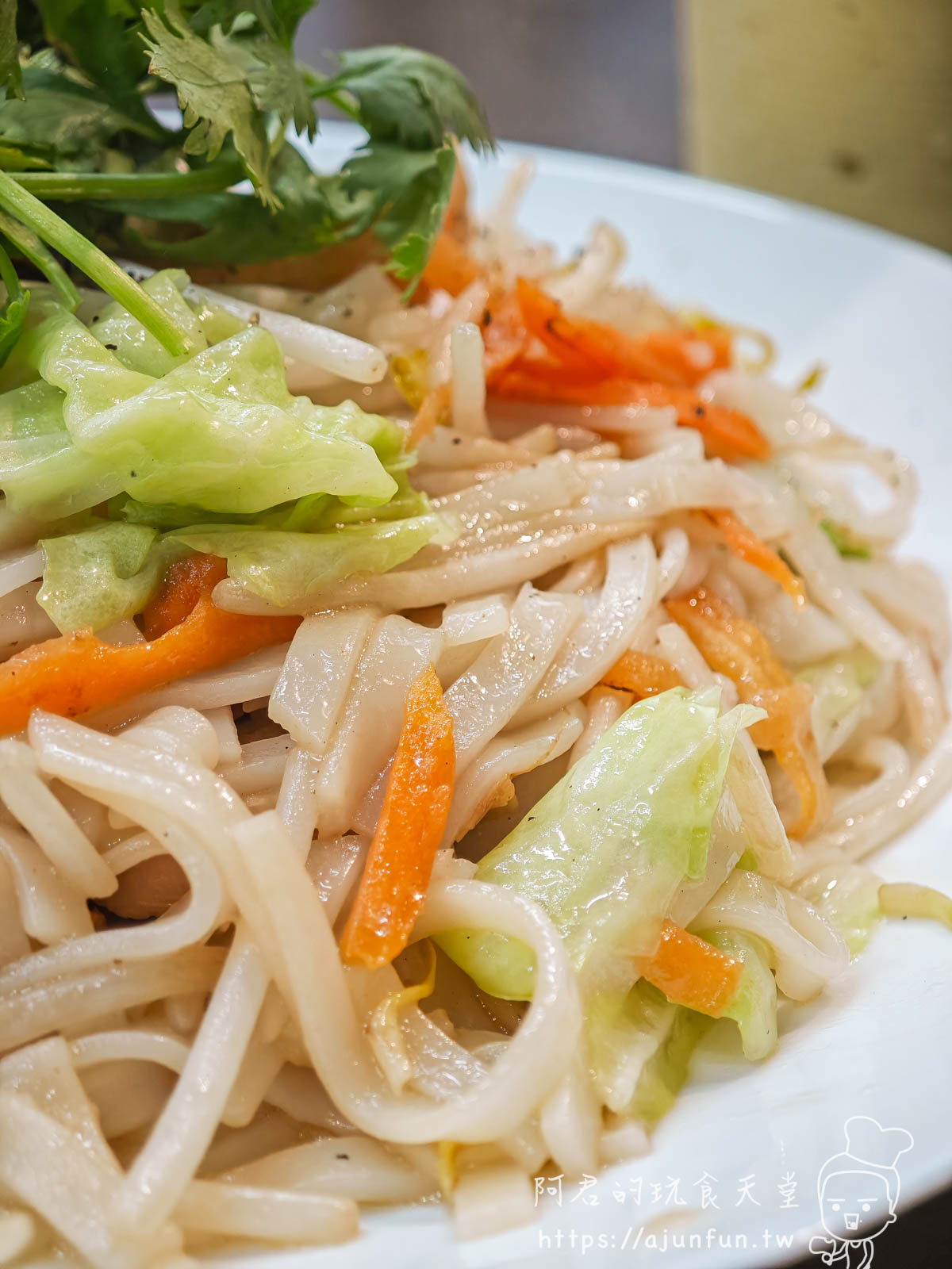 2026台中素食推薦，蓮花創越素食，北屯必吃越南蔬食！捷運5分鐘抵達