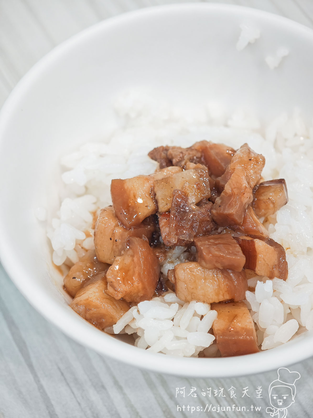 聊聊鍋物東海店，被火鍋耽誤的滷肉飯店？自助吧才是本體！百元平價吃到飽，家樂福停車超方便