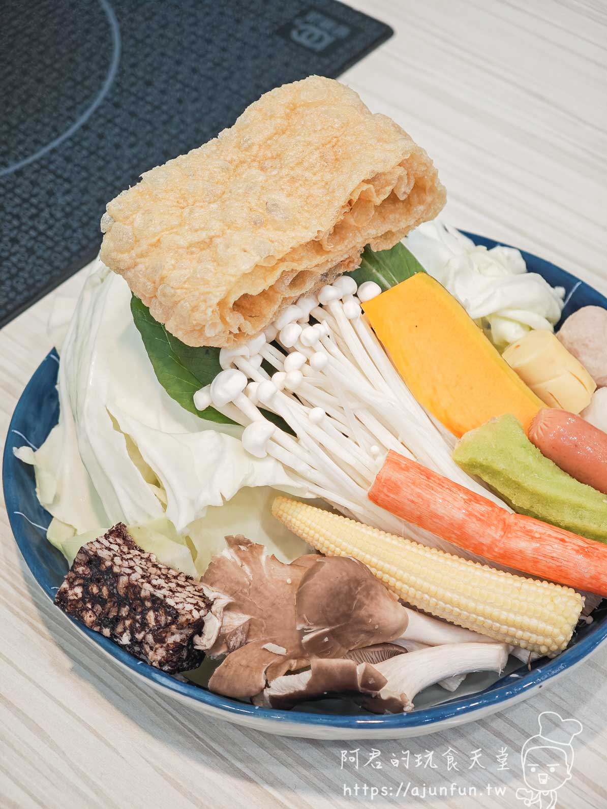 聊聊鍋物東海店，被火鍋耽誤的滷肉飯店？自助吧才是本體！百元平價吃到飽，家樂福停車超方便