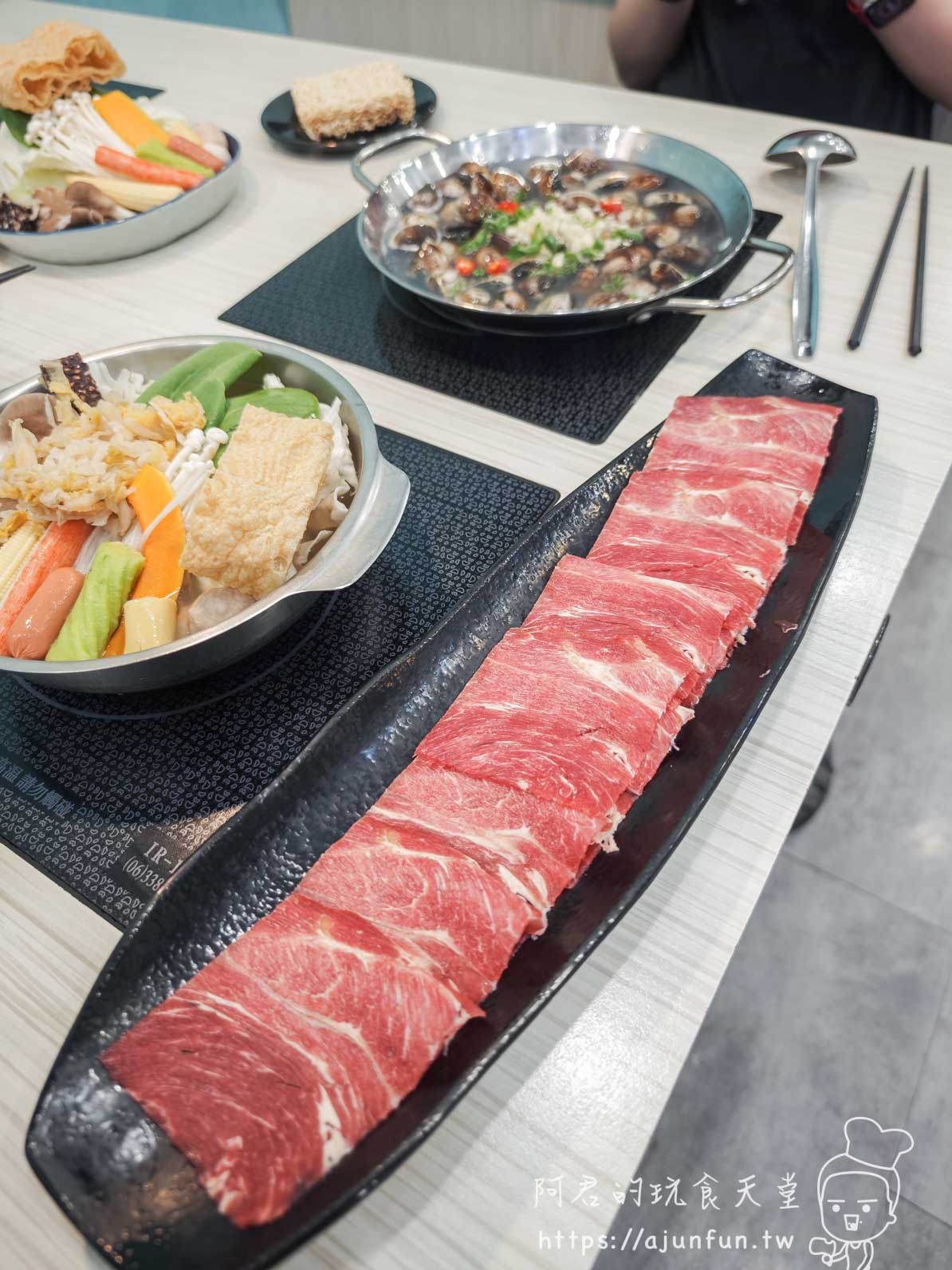 聊聊鍋物東海店，被火鍋耽誤的滷肉飯店？自助吧才是本體！百元平價吃到飽，家樂福停車超方便