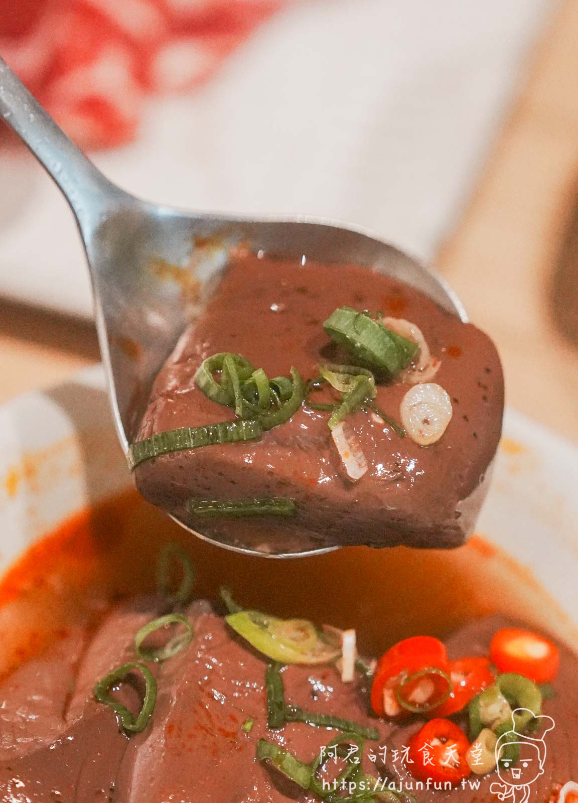 嘉義火鍋推薦,青坐請坐鍋物專科,火車站旁純白鍋物,鮮奶自己倒的厚工美味 - 第38張圖 嘉義火鍋推薦,青坐請坐鍋物專科,火車站旁純白鍋物,鮮奶自己倒的厚工美味