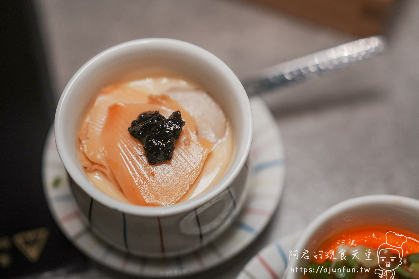 台中公益路火鍋「海港匠鍋」,不只是涮涮鍋,更把職人級日本料理搬進店裡 - 第19張圖