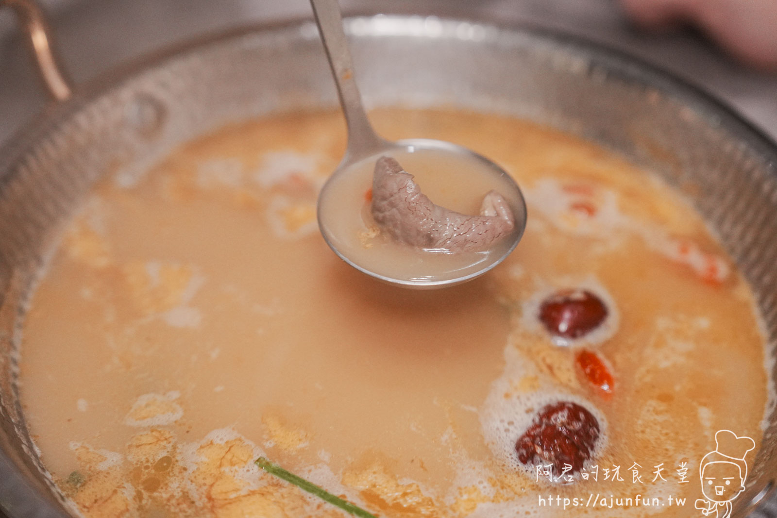 台中公益路火鍋「海港匠鍋」,不只是涮涮鍋,更把職人級日本料理搬進店裡 - 第37張圖