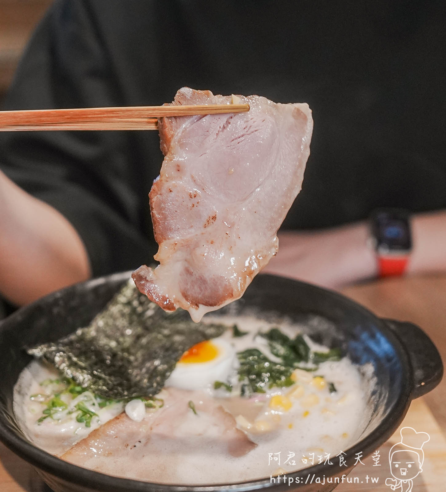 台中勤美美食|信川屋博多豚骨拉麵,除了三久無毒豬還有視覺系七彩麵竟是全天然食材? - 第17張圖 台中勤美美食|信川屋博多豚骨拉麵,除了三久無毒豬還有視覺系七彩麵竟是全天然食材?