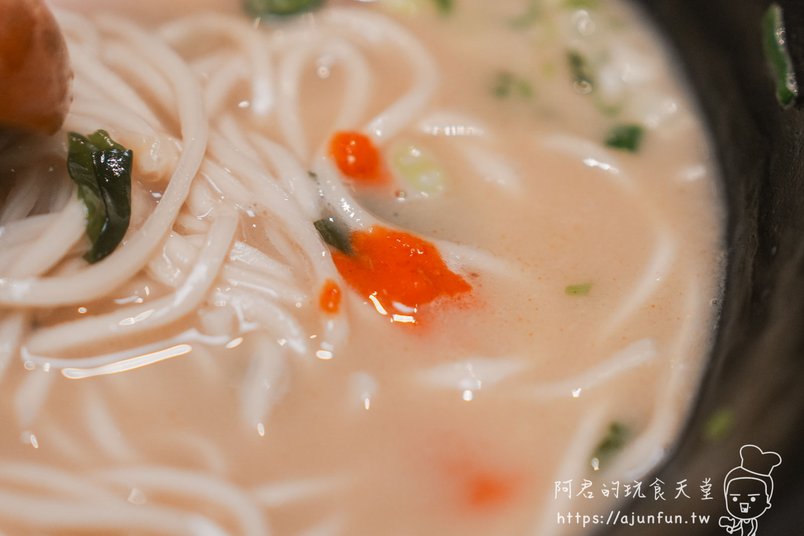 台中勤美美食|信川屋博多豚骨拉麵,除了三久無毒豬還有視覺系七彩麵竟是全天然食材? - 第22張圖 台中勤美美食|信川屋博多豚骨拉麵,除了三久無毒豬還有視覺系七彩麵竟是全天然食材?