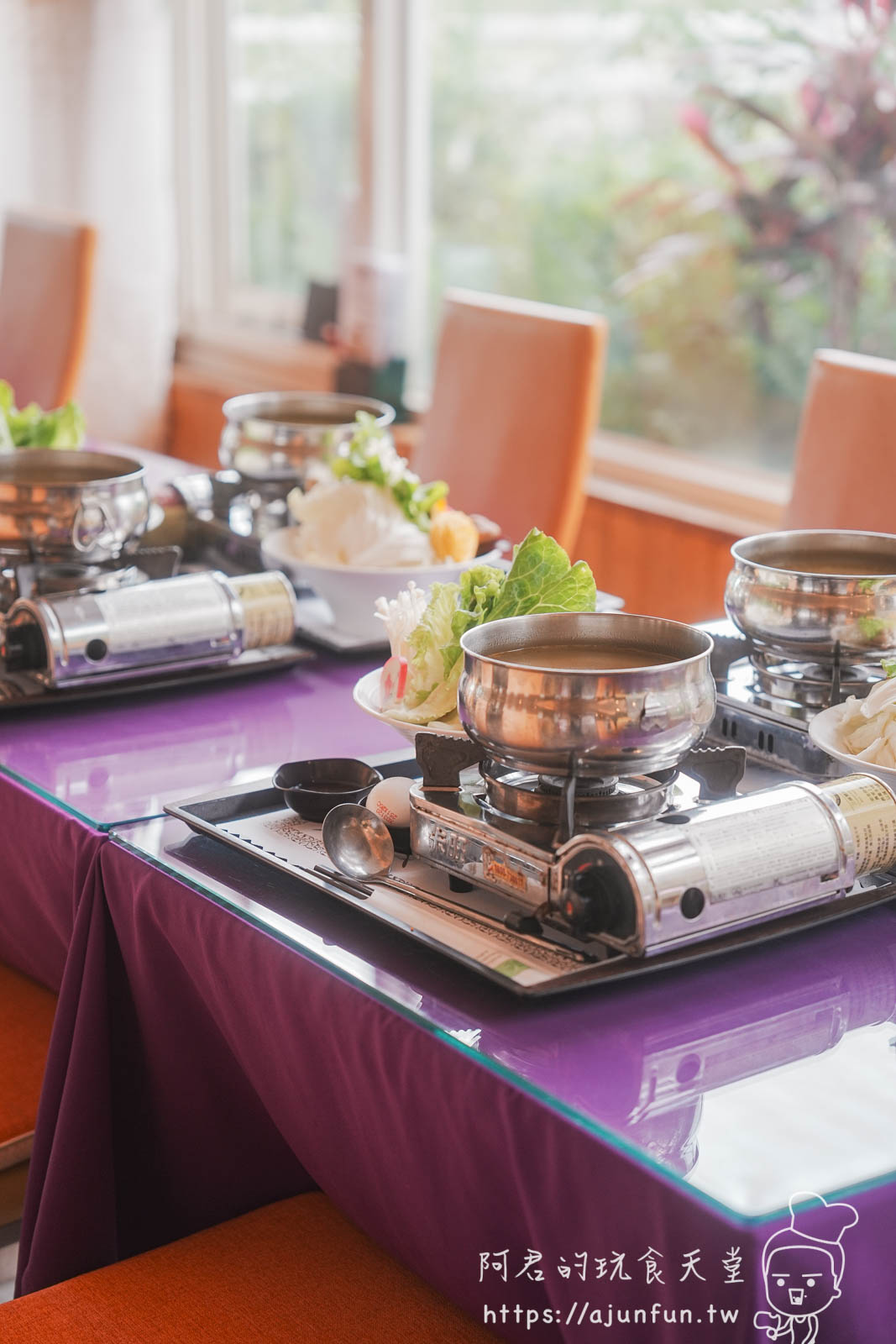 【台中新社】普羅旺斯庭園餐廳，不會暈車的秘境！推薦綠胡椒烤雞與超萌小兔奶凍