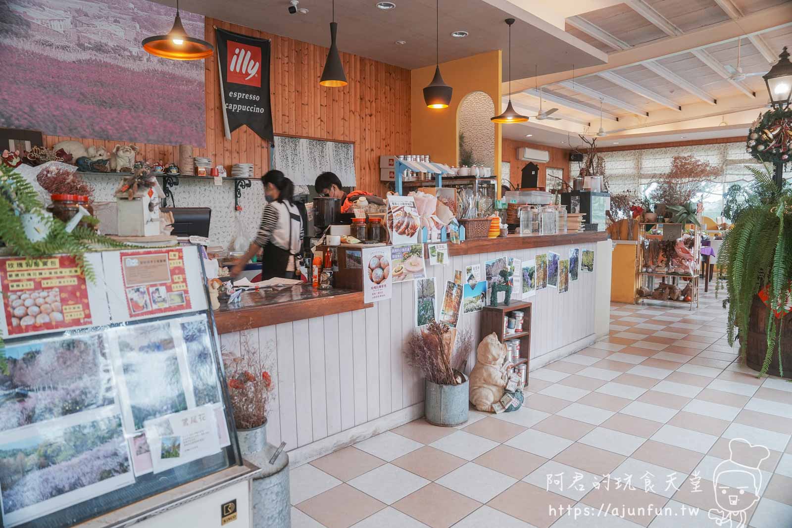 【台中新社】普羅旺斯庭園餐廳，不會暈車的秘境！推薦綠胡椒烤雞與超萌小兔奶凍