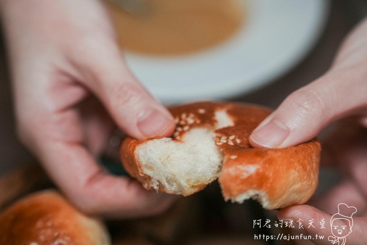 【2026竹北美食】Roast•初 熟成牛排，新竹慶祝餐廳首選！隱身巷弄的純白玻璃屋，Prime級享受