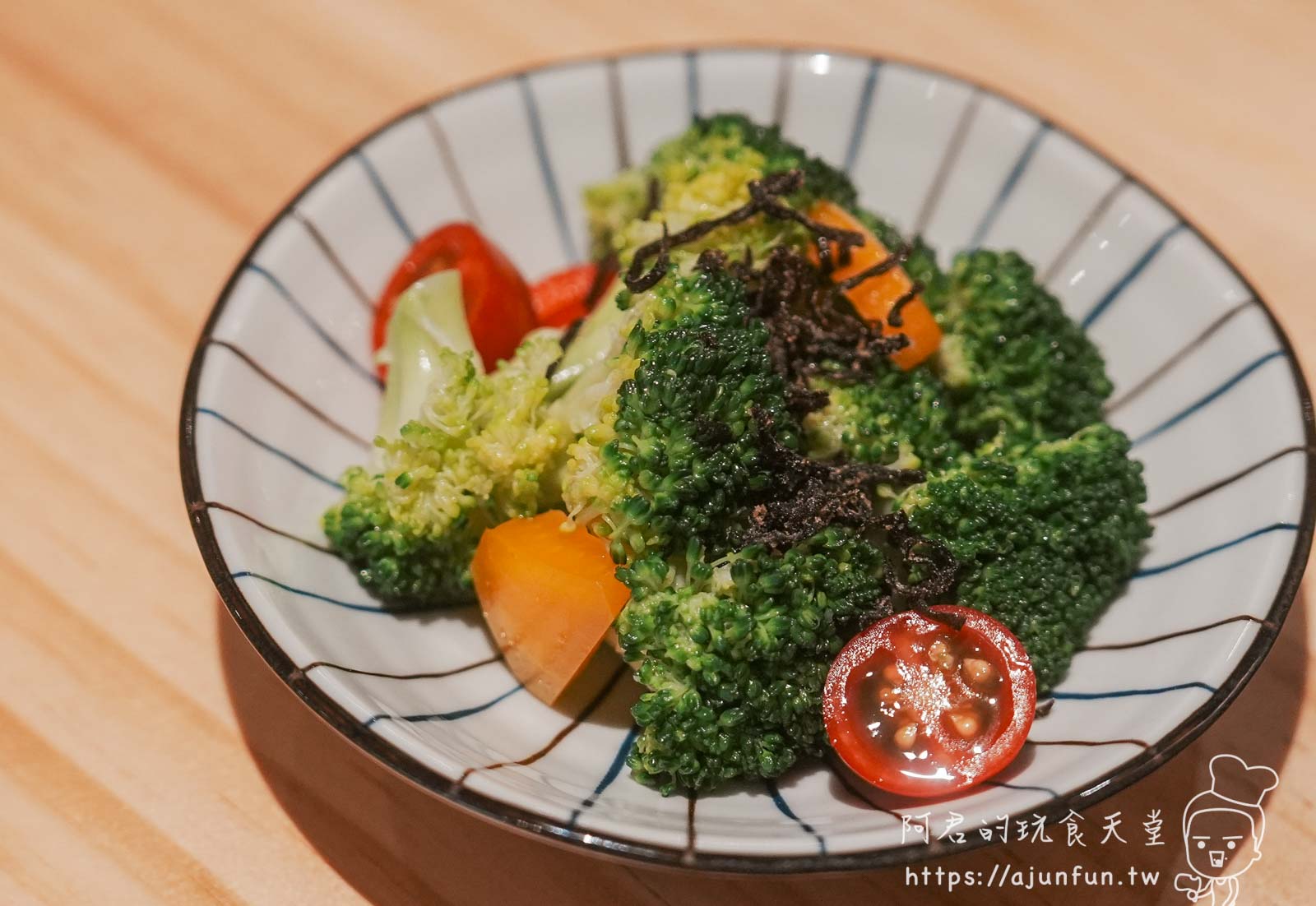 2026竹北美食推薦｜家本肉屋 丼飯，平價天花板！鱸魚味噌湯、霜淇淋無限續，炸雞山必點（附菜單停車資訊）