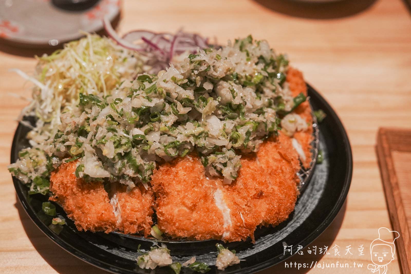 2026竹北美食推薦｜家本肉屋 丼飯，平價天花板！鱸魚味噌湯、霜淇淋無限續，炸雞山必點（附菜單停車資訊）