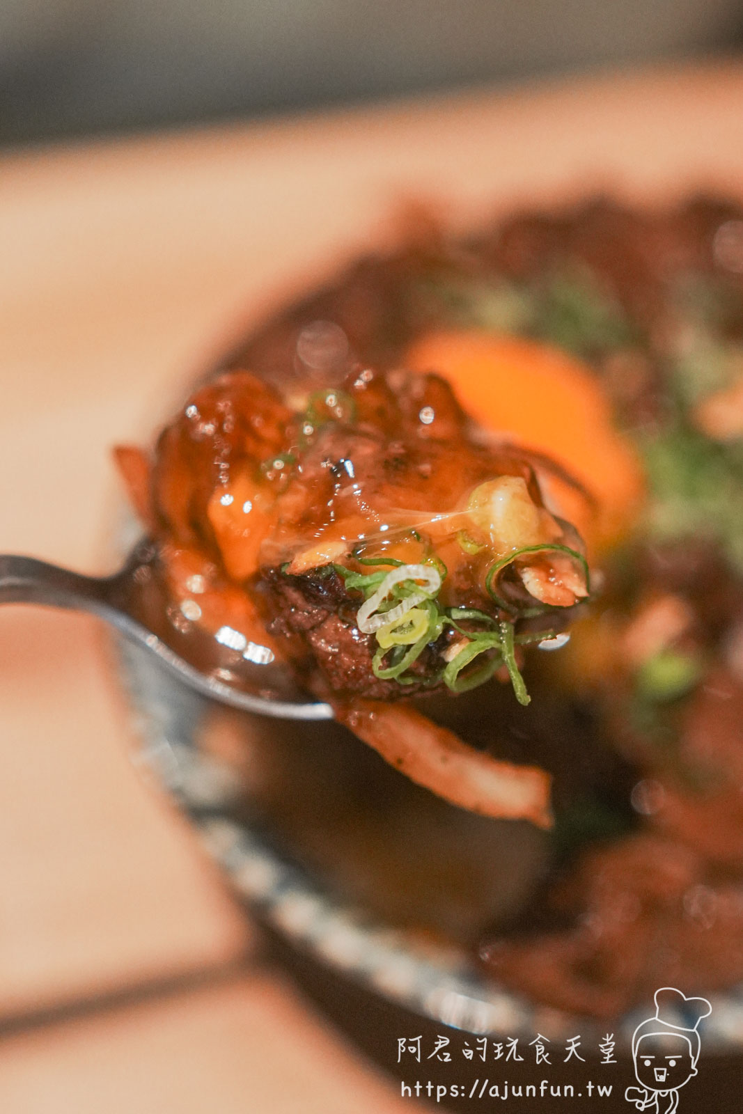 2026竹北美食推薦｜家本肉屋 丼飯，平價天花板！鱸魚味噌湯、霜淇淋無限續，炸雞山必點（附菜單停車資訊）