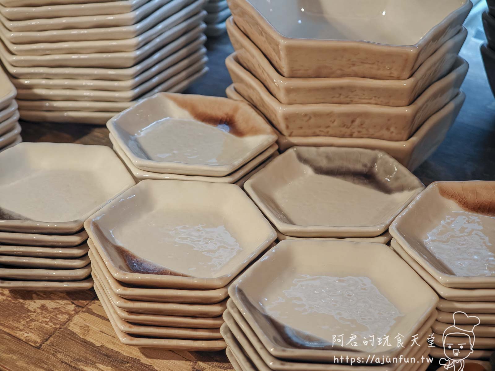 【名古屋必買】m.m.d. 瀨戶燒開箱,榮商圈質感選物,讓餐桌風景「好吃」起來的魔法器皿 - 第12張圖 【名古屋必買】m.m.d. 瀨戶燒開箱,榮商圈質感選物,讓餐桌風景「好吃」起來的魔法器皿