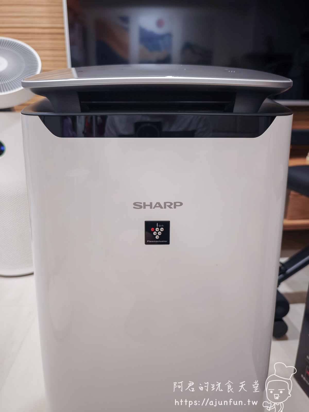 【2026空氣清淨機推薦】夏普 FP-J60T-W 開箱評測：為何我捨棄美型，選擇這台「看見呼吸」的性能猛獸？