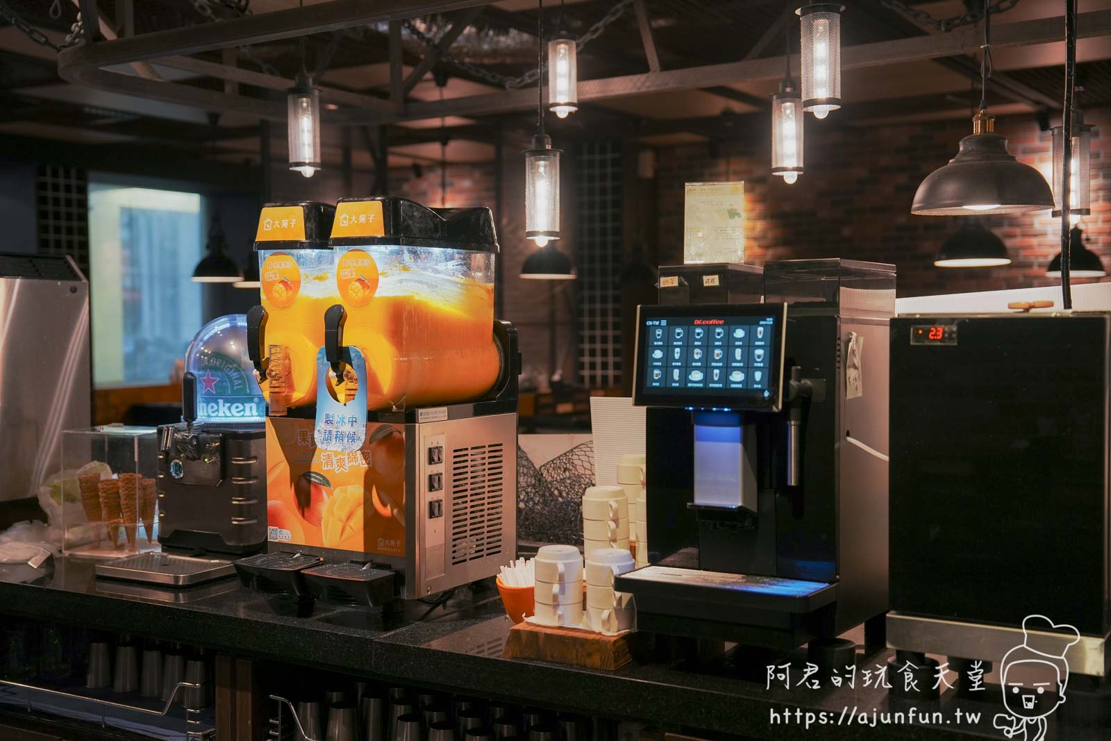 2026台中燒肉推薦,潼阪帝王蟹黑毛牛頂級燒烤|全台罕見「不限時」吃到飽!A5和牛、生啤無限暢飲,捷運文心櫻花站美食 - 第9張圖 2026台中燒肉推薦,潼阪帝王蟹黑毛牛頂級燒烤|全台罕見「不限時」吃到飽!A5和牛、生啤無限暢飲,捷運文心櫻花站美食