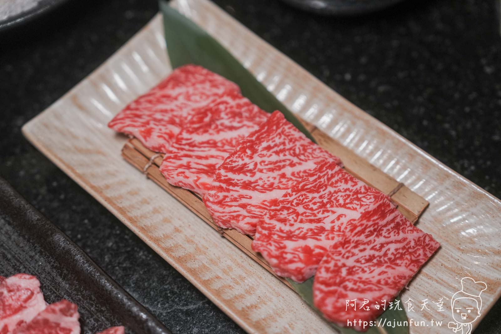 2026台中燒肉推薦,潼阪帝王蟹黑毛牛頂級燒烤|全台罕見「不限時」吃到飽!A5和牛、生啤無限暢飲,捷運文心櫻花站美食 - 第14張圖 2026台中燒肉推薦,潼阪帝王蟹黑毛牛頂級燒烤|全台罕見「不限時」吃到飽!A5和牛、生啤無限暢飲,捷運文心櫻花站美食