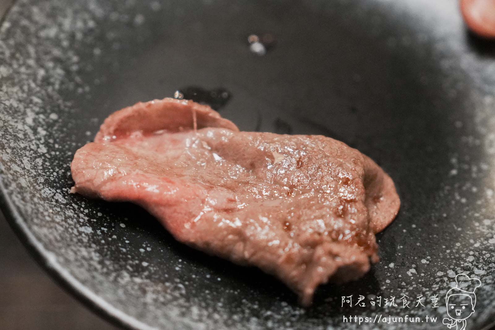 2026台中燒肉推薦,潼阪帝王蟹黑毛牛頂級燒烤|全台罕見「不限時」吃到飽!A5和牛、生啤無限暢飲,捷運文心櫻花站美食 - 第18張圖 2026台中燒肉推薦,潼阪帝王蟹黑毛牛頂級燒烤|全台罕見「不限時」吃到飽!A5和牛、生啤無限暢飲,捷運文心櫻花站美食