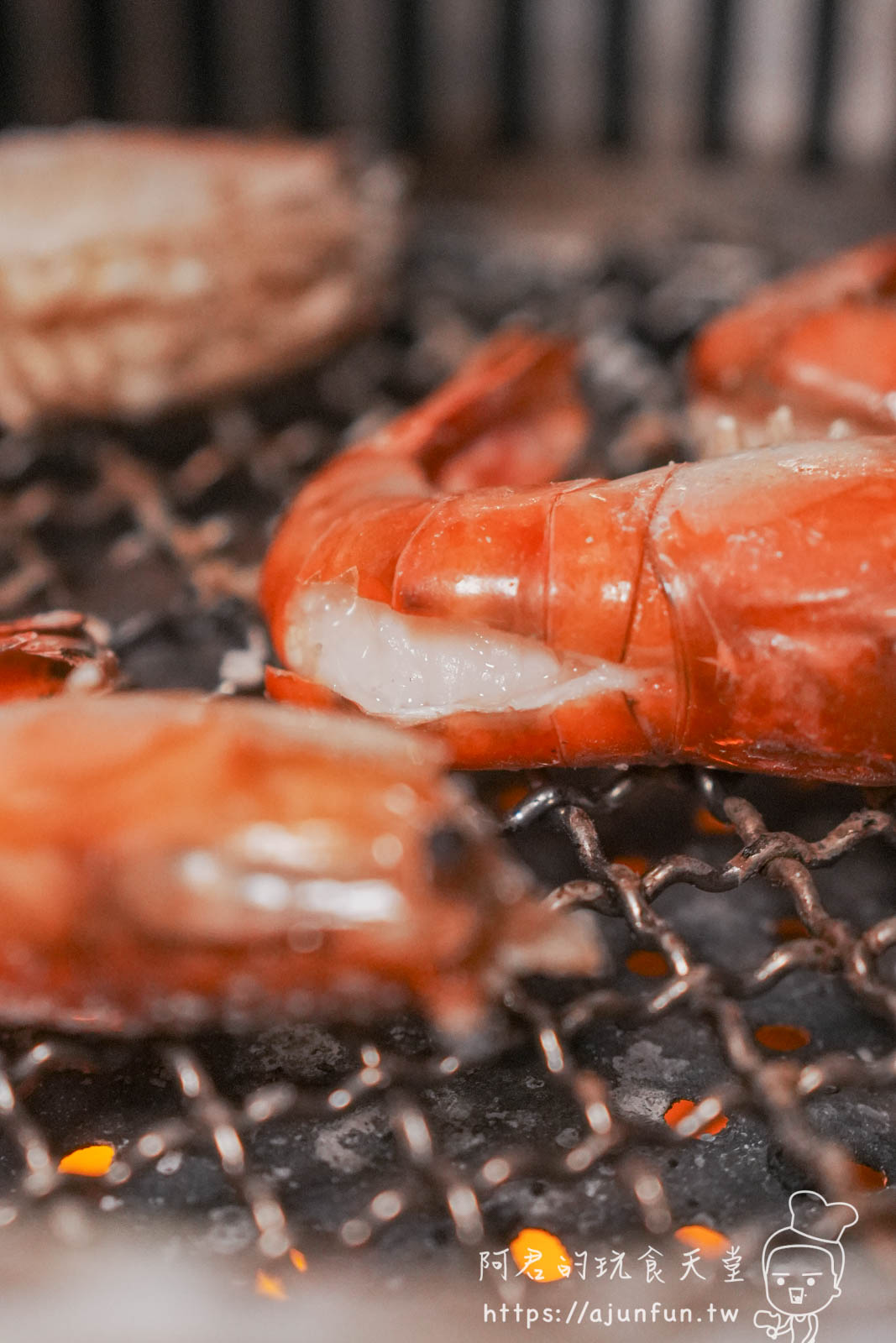 2026台中燒肉推薦,潼阪帝王蟹黑毛牛頂級燒烤|全台罕見「不限時」吃到飽!A5和牛、生啤無限暢飲,捷運文心櫻花站美食 - 第37張圖 2026台中燒肉推薦,潼阪帝王蟹黑毛牛頂級燒烤|全台罕見「不限時」吃到飽!A5和牛、生啤無限暢飲,捷運文心櫻花站美食