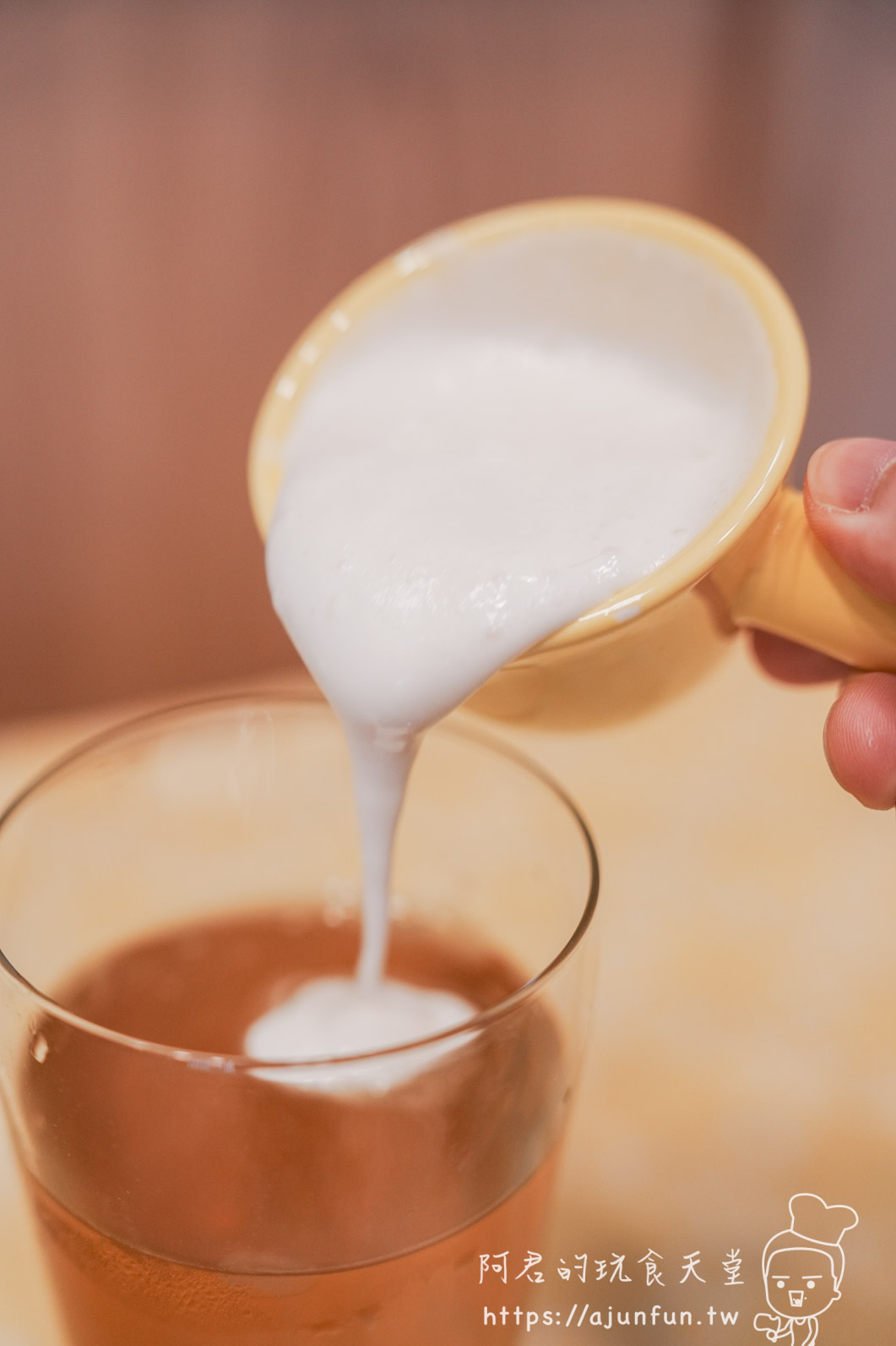 員林美食|拾汣茶屋不只賣名氣!「烤地瓜芋圓厚奶」與「橙光」,這杯竟然能喝到童年烤番薯味? - 第16張圖 員林美食|拾汣茶屋不只賣名氣!「烤地瓜芋圓厚奶」與「橙光」,這杯竟然能喝到童年烤番薯味?