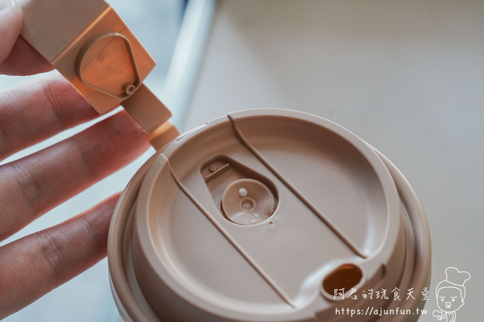 台中北區飲料推薦,烏春Woo Chun烏龍茶飲專賣店,學士路烏龍專賣!必點蜜香紅烏龍、清爽蓮霧冰茶 - 第29張圖 台中北區飲料推薦,烏春Woo Chun烏龍茶飲專賣店,學士路烏龍專賣!必點蜜香紅烏龍、清爽蓮霧冰茶