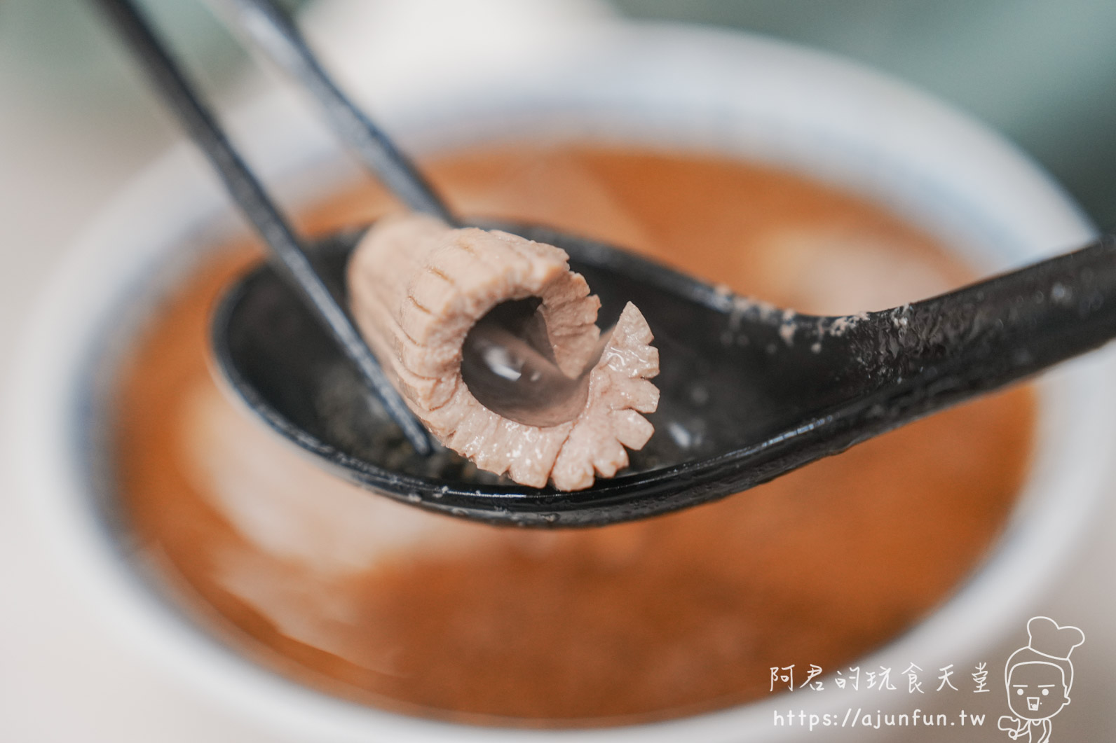 台中麻油腰花天花板！和老師麻油腰花，每日現宰溫體豬與4小時高湯，重新定義「脆彈」口感