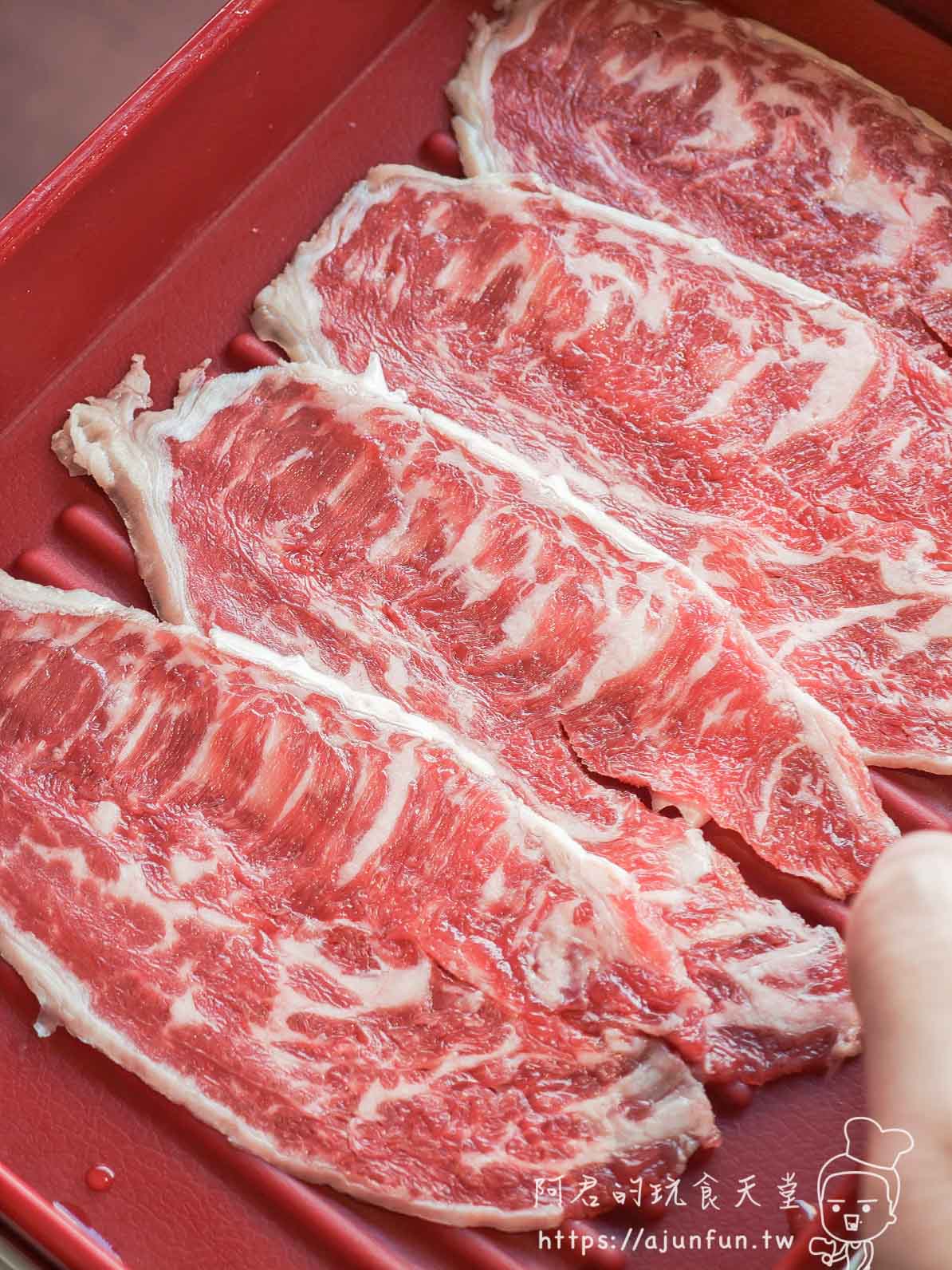 台中麻辣鍋吃到飽,向辣評價,798元值嗎?被火鍋耽誤的甜點店,聚餐慶生安全牌首選(已歇業 - 第15張圖 台中麻辣鍋吃到飽,向辣評價,798元值嗎?被火鍋耽誤的甜點店,聚餐慶生安全牌首選(已歇業