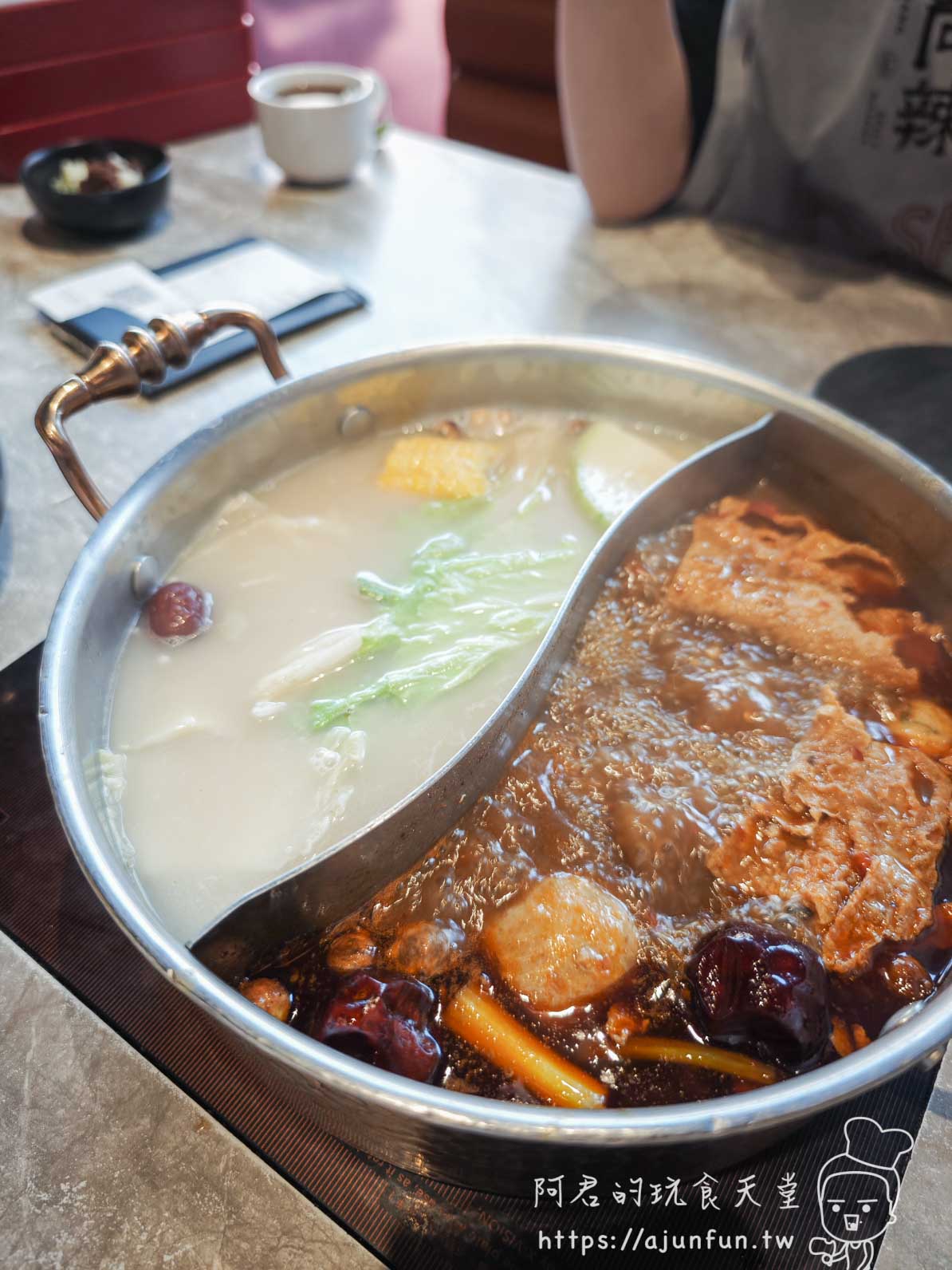 台中麻辣鍋吃到飽,向辣評價,798元值嗎?被火鍋耽誤的甜點店,聚餐慶生安全牌首選(已歇業 - 第9張圖 台中麻辣鍋吃到飽,向辣評價,798元值嗎?被火鍋耽誤的甜點店,聚餐慶生安全牌首選(已歇業