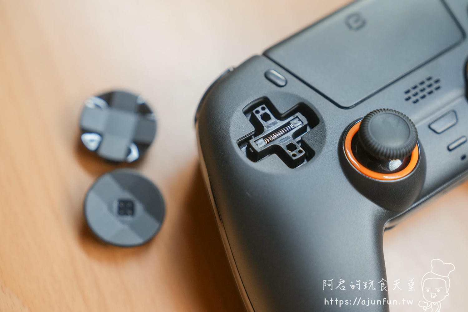 【PS5手把推薦】Bteam Quantum 開箱，霍爾搖桿終結飄移惡夢，2026 高 CP 值 2P 手把首選