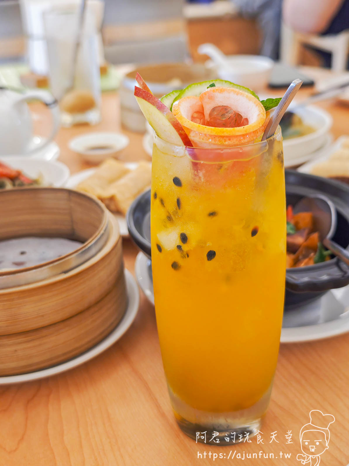 台中｜不葷主義，花3000元當盤子？必吃神級蘿蔔絲餅，但這幾道「油膩地獄」千萬別點！