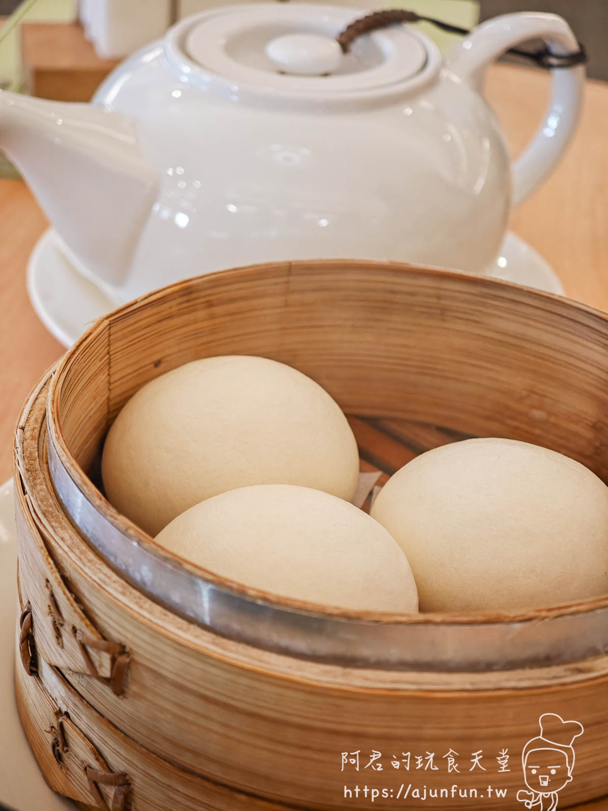 台中｜不葷主義，花3000元當盤子？必吃神級蘿蔔絲餅，但這幾道「油膩地獄」千萬別點！