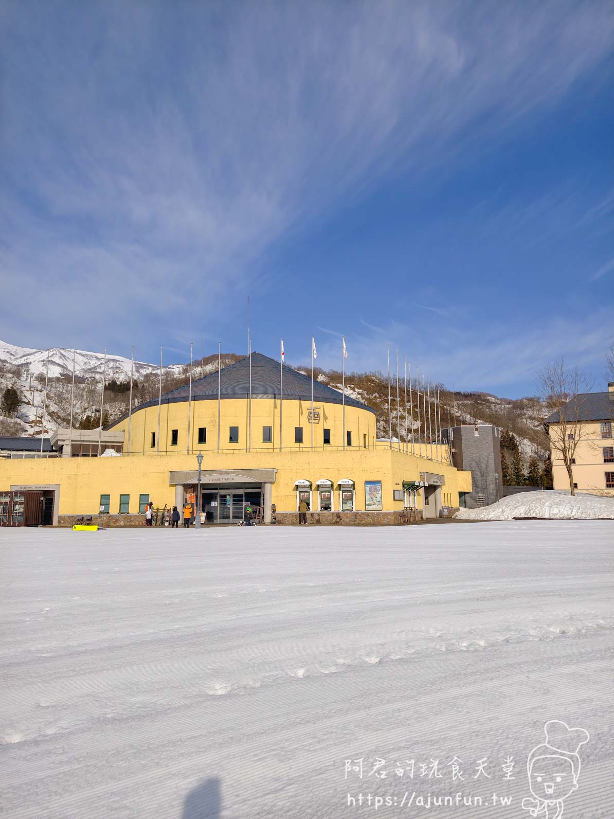 【樂天新井滑雪場開箱】寧願吃土也要請教練！全中文指導拯救你的雪地生存危機